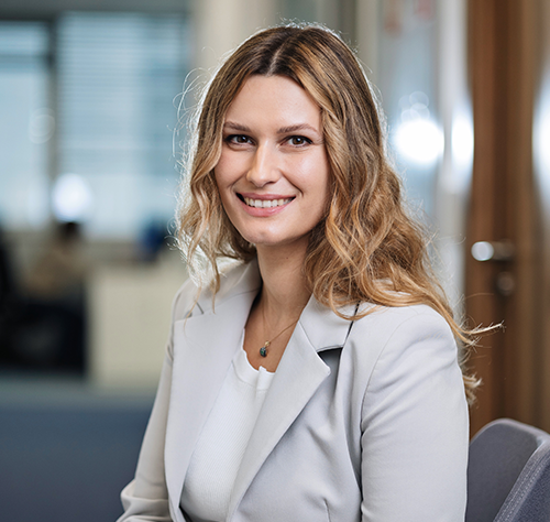 Klaudia Szklarczyk-Smolana 